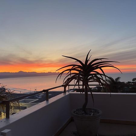 Penthouse 230M2 On The Sea Apartment Плетенбърг Бей Екстериор снимка