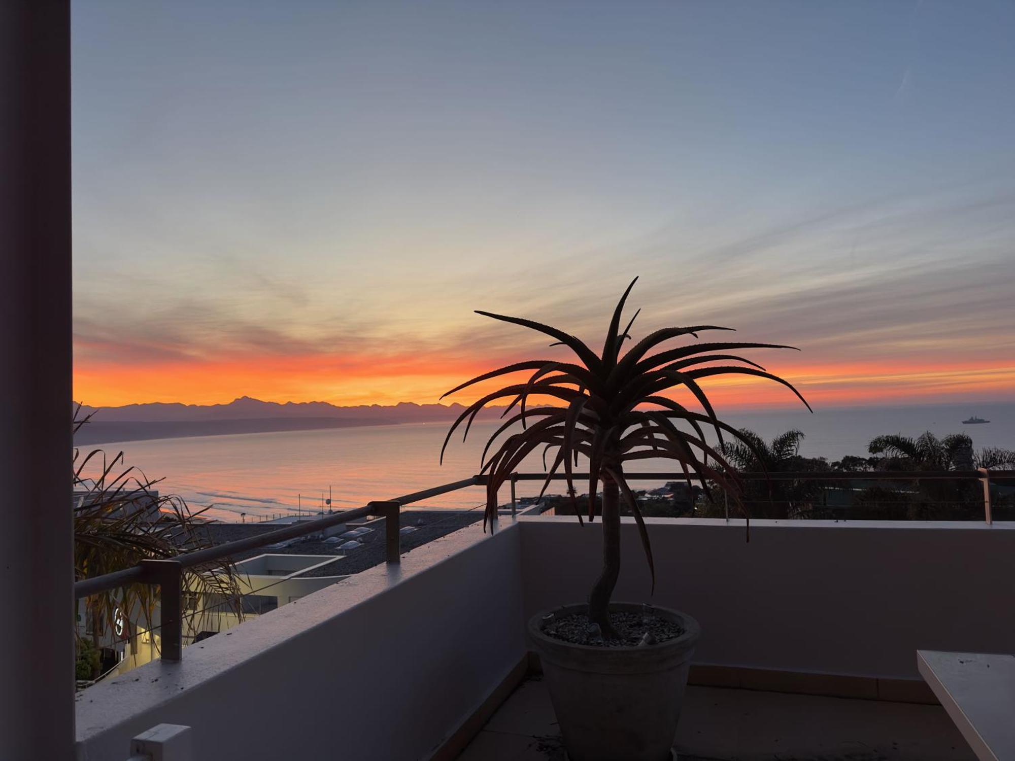 Penthouse 230M2 On The Sea Apartment Плетенбърг Бей Екстериор снимка